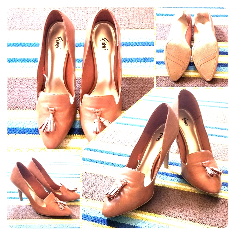 Brown closed heels with tassel 7.5